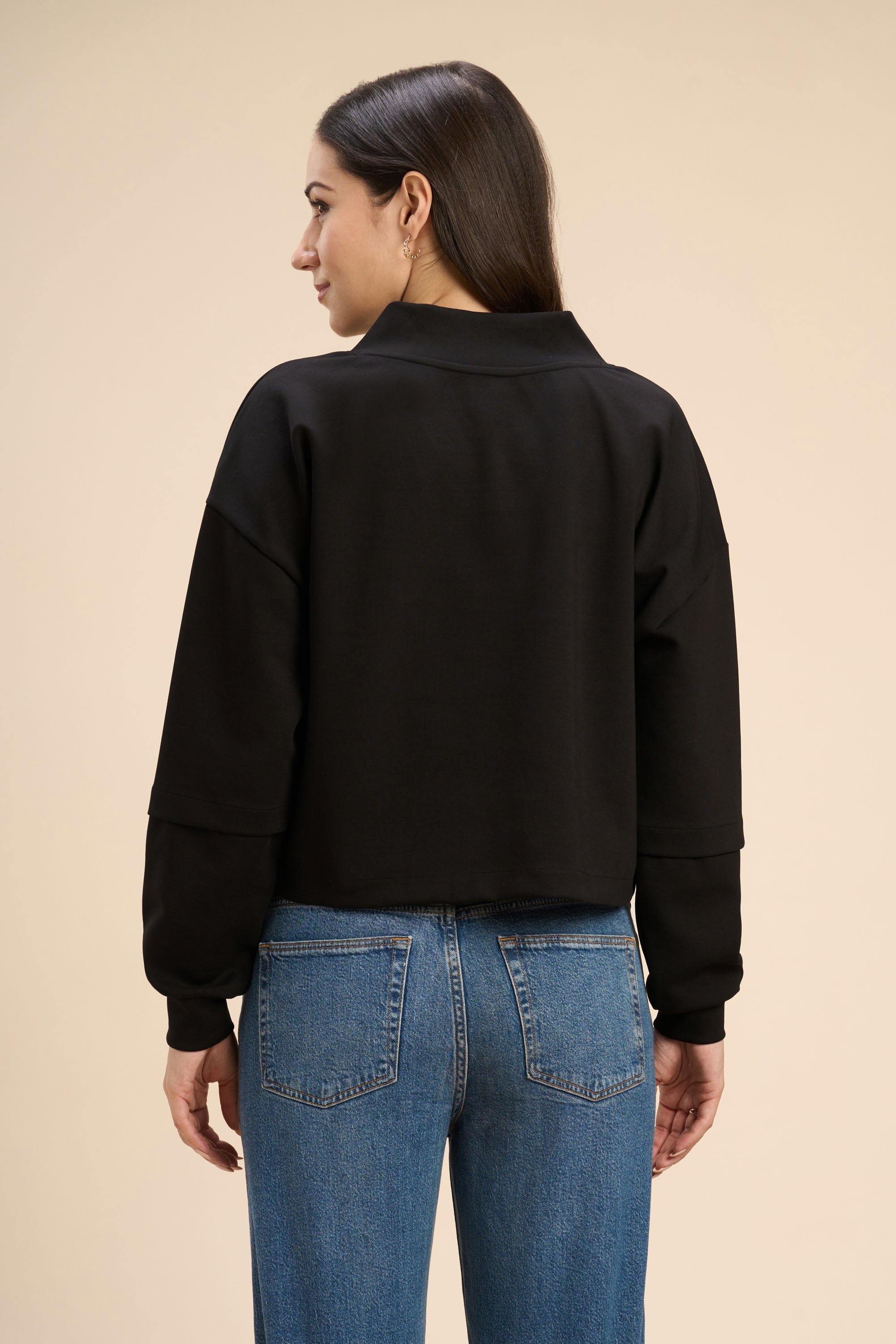 PAMELA V-NECK DROP FULL SLEEVE T-SHIRT IN FLUID JERSEY - Sunday Story