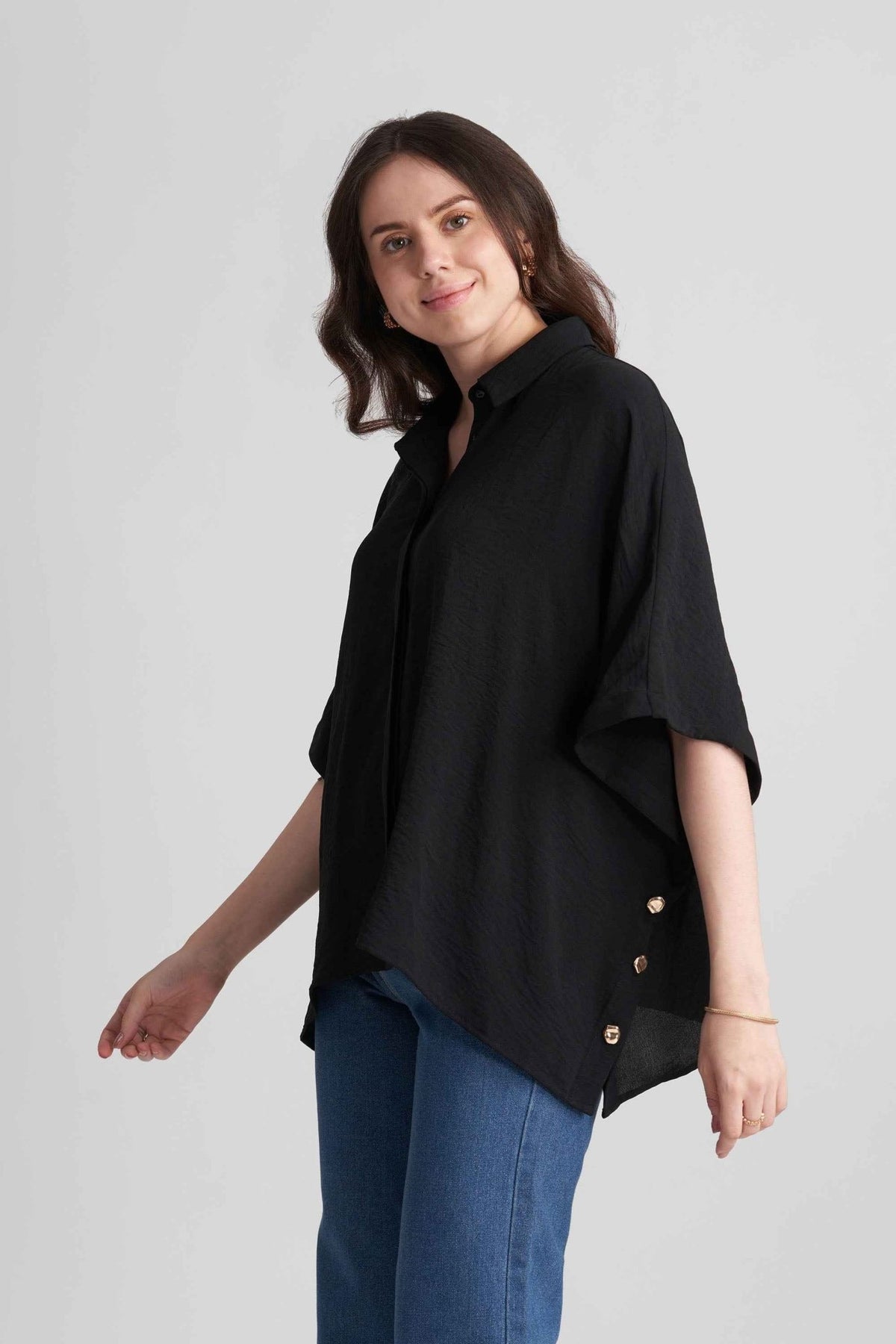 ANNE KAFTAN SHIRT WITH STATEMENT BUTTONS - Sunday Story