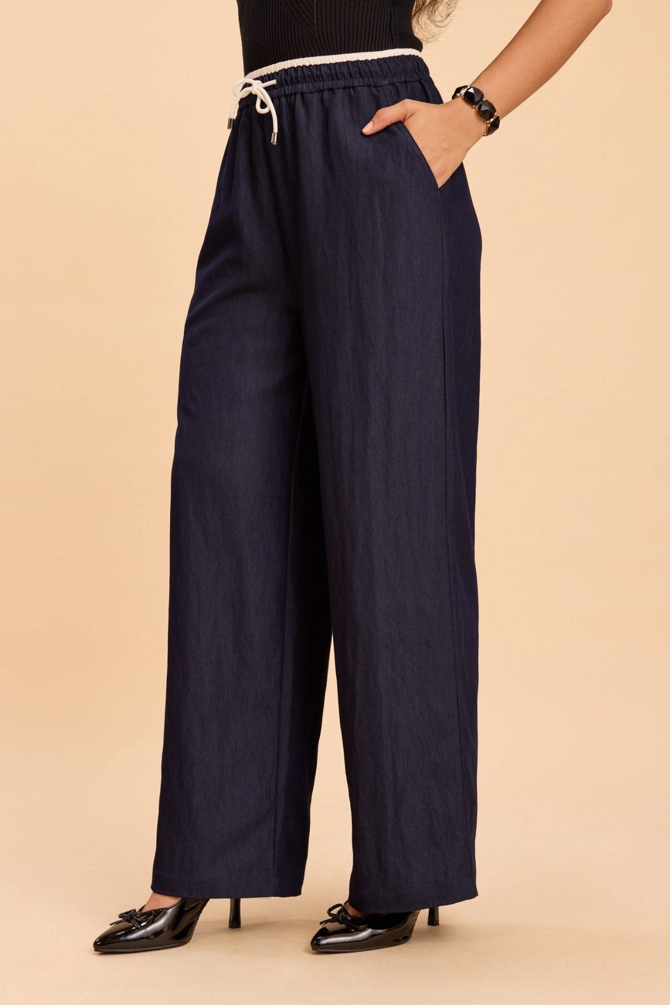 ASTRID WIDE ANKLE DENIM PANTS WITH CONTRAST WAIST BAND - Sunday Story