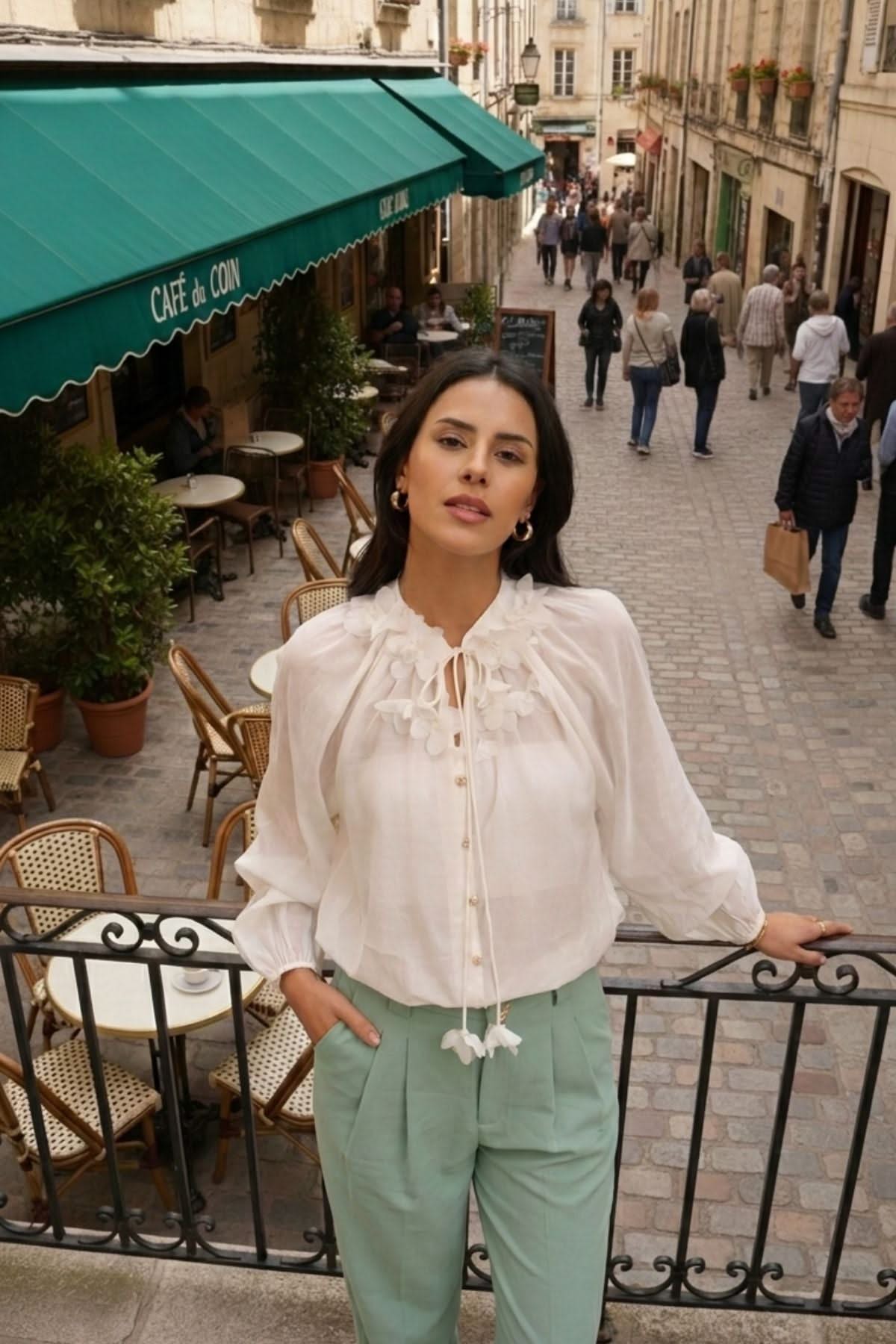 BAILEY COTTON VISCOSE POET SHIRT WITH 3D FLORAL EMBELLISHMENTS - Sunday Story