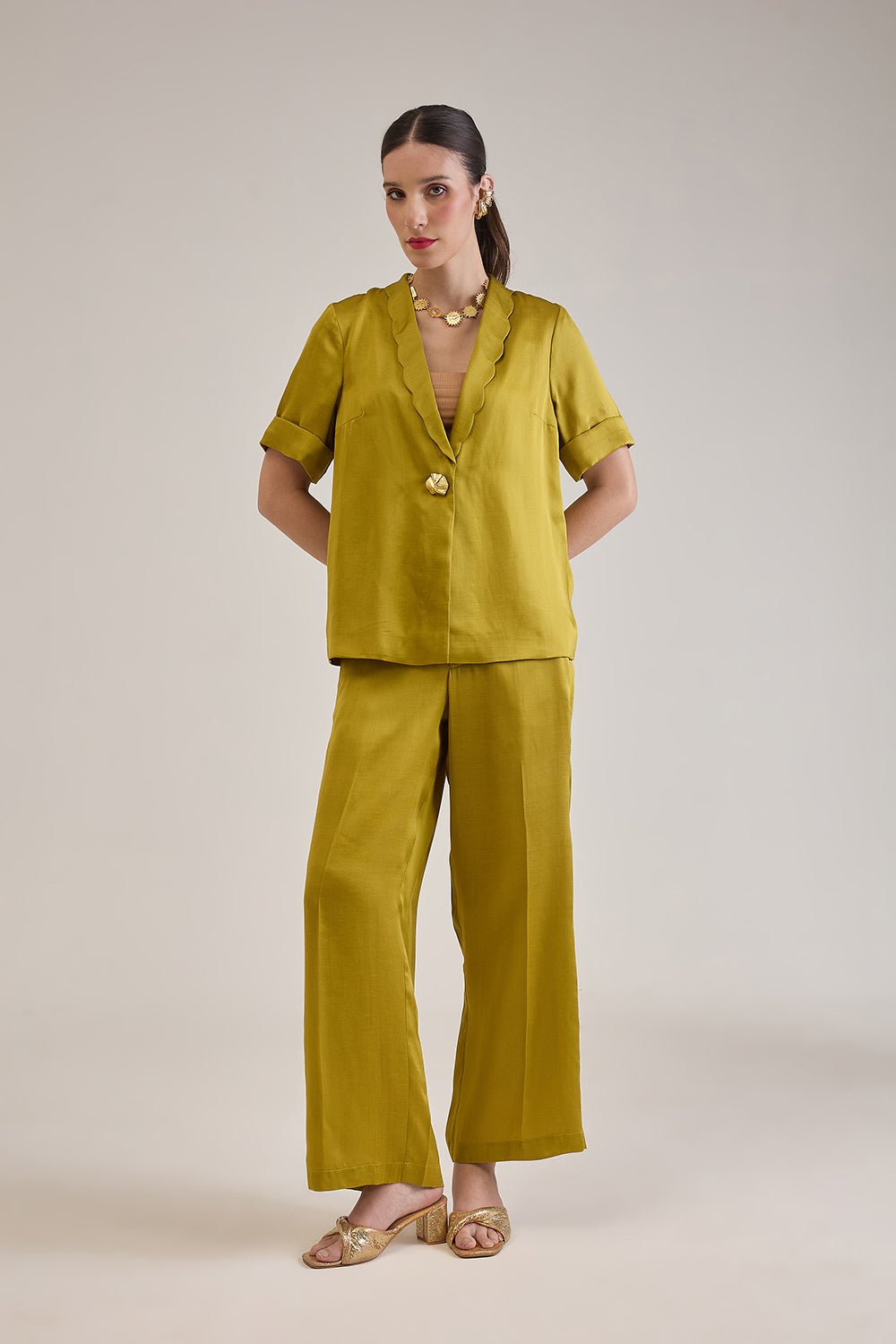 BRIDGET BRIGHT OLIVE LINEN SATIN SCALLOP DETAIL BLAZER & PANT CO-ORD - Sunday Story