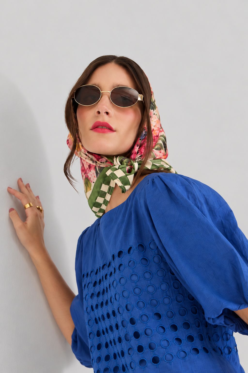 FIA FLORAL PRINTED SCARF WITH CHECKERED BORDER - Sunday Story