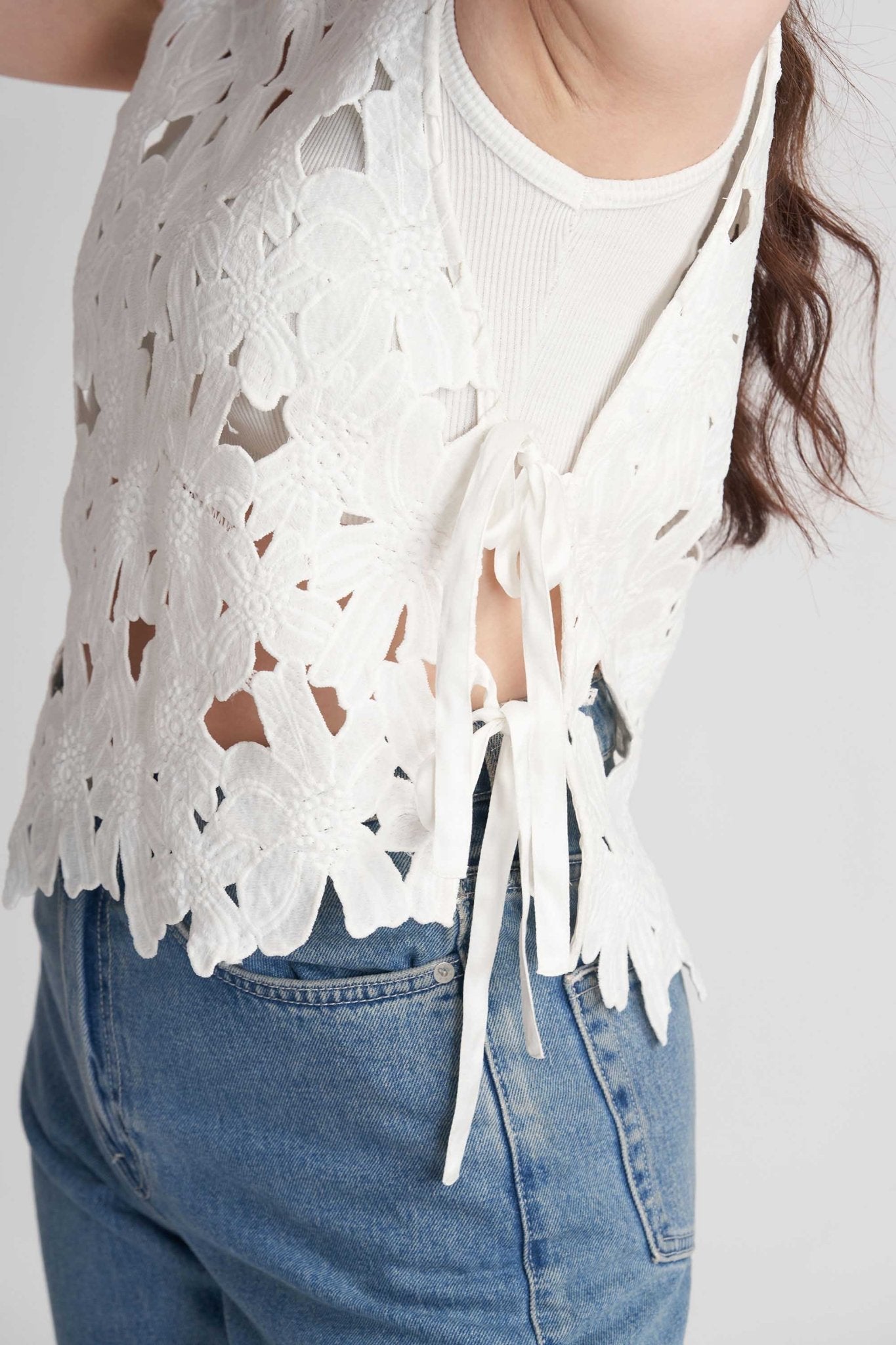 QUINN SLEEVELESS BIB WITH SIDE TIE UPS - Sunday Story