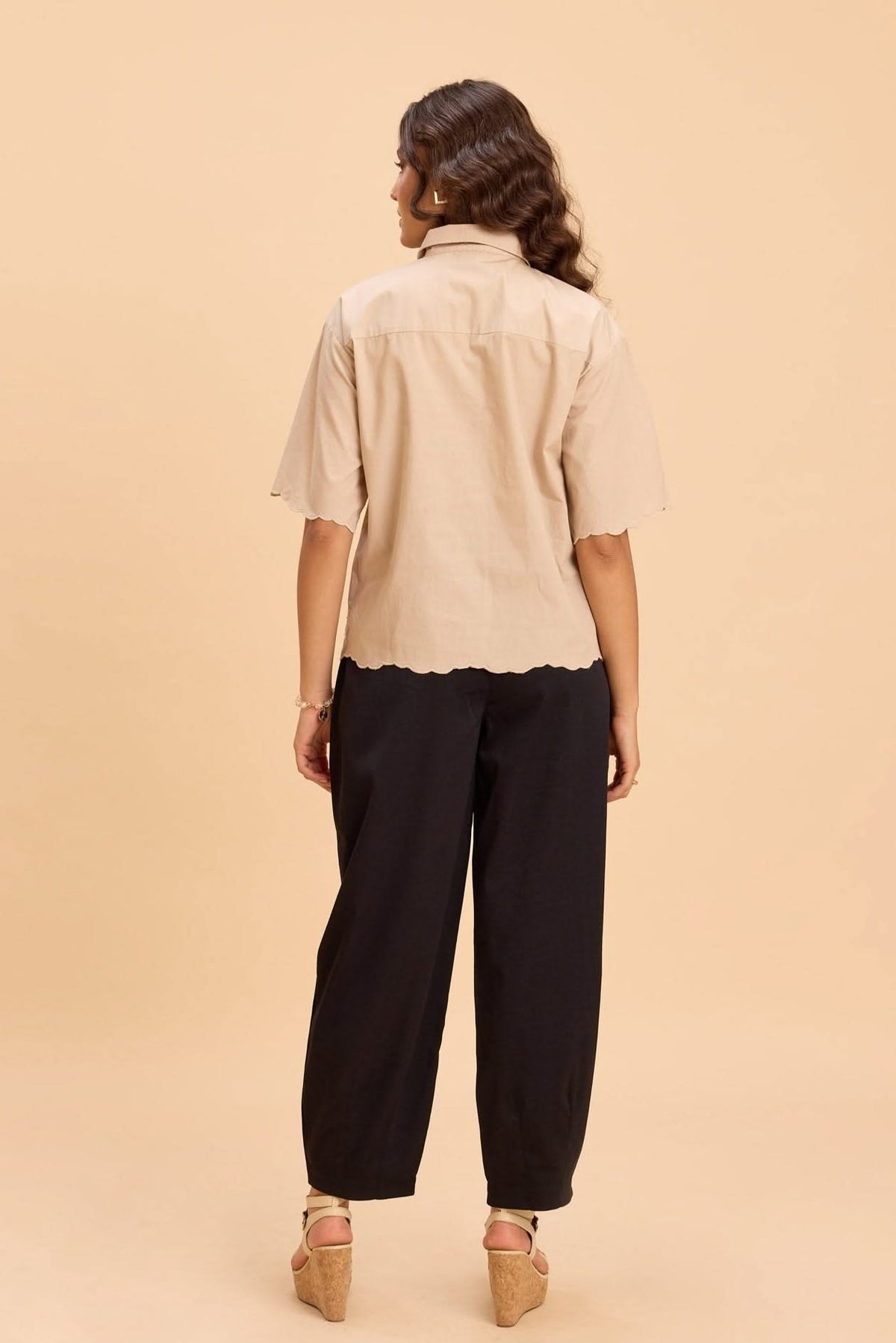 TULIP 3D FLORAL LACE SHORT SLEEVE SHIRT - Sunday Story