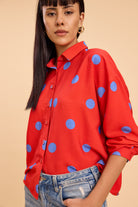 BELLE OVERSIZED POLKA PRINT VISCOSE SHIRT WITH SPLIT BACK - Sunday Story
