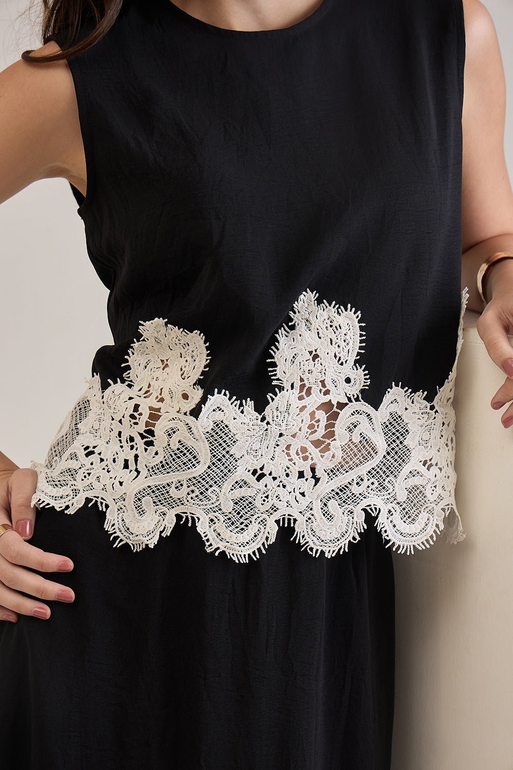 ALVA BLACK & WHITE CONTRAST LACE SKIRT CO-ORD SET - Sunday Story