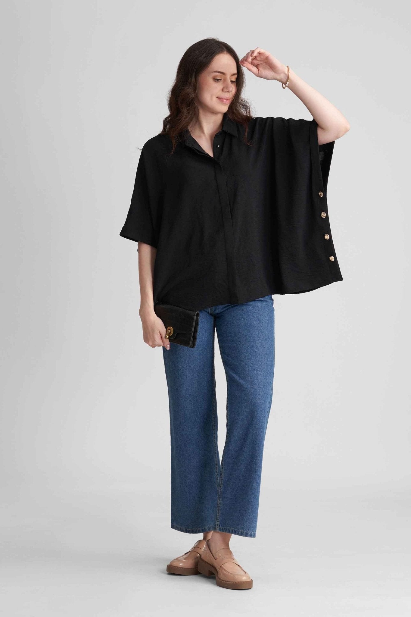 ANNE KAFTAN SHIRT WITH STATEMENT BUTTONS - Sunday Story