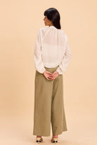 BAILEY COTTON VISCOSE POET SHIRT WITH 3D FLORAL EMBELLISHMENTS - Sunday Story
