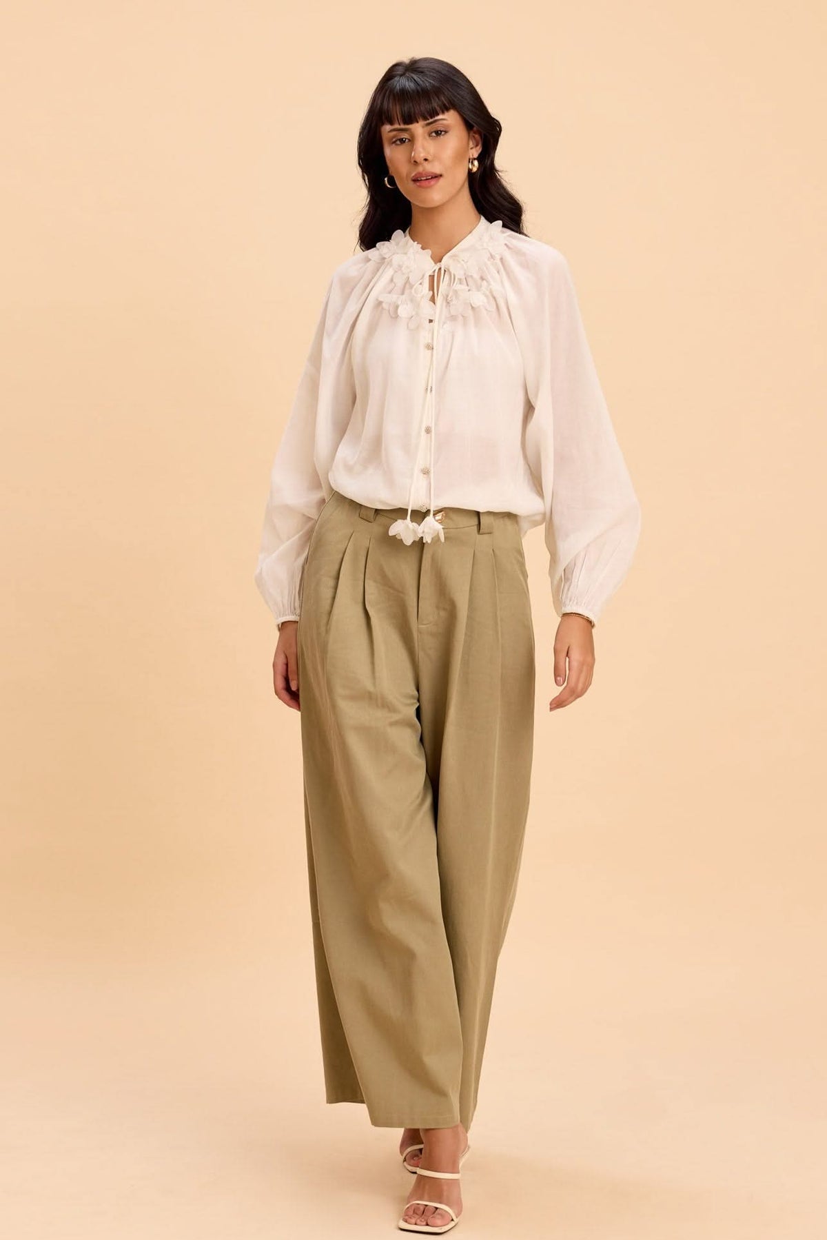 BAILEY COTTON VISCOSE POET SHIRT WITH 3D FLORAL EMBELLISHMENTS - Sunday Story
