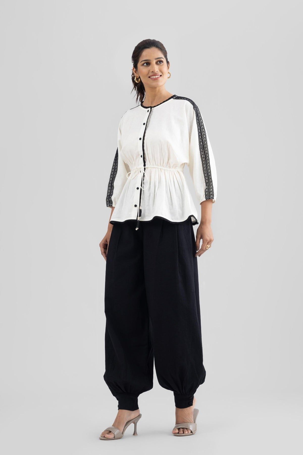 BERN LINEN PEPLUM TOP WITH CONTRAST LACE DETAIL - Sunday Story