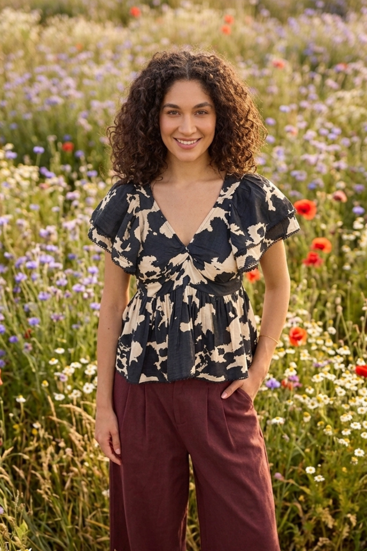 CALI PRINTED TOP WITH TIERED SLEEVES IN VISCOSE NYLON - Sunday Story
