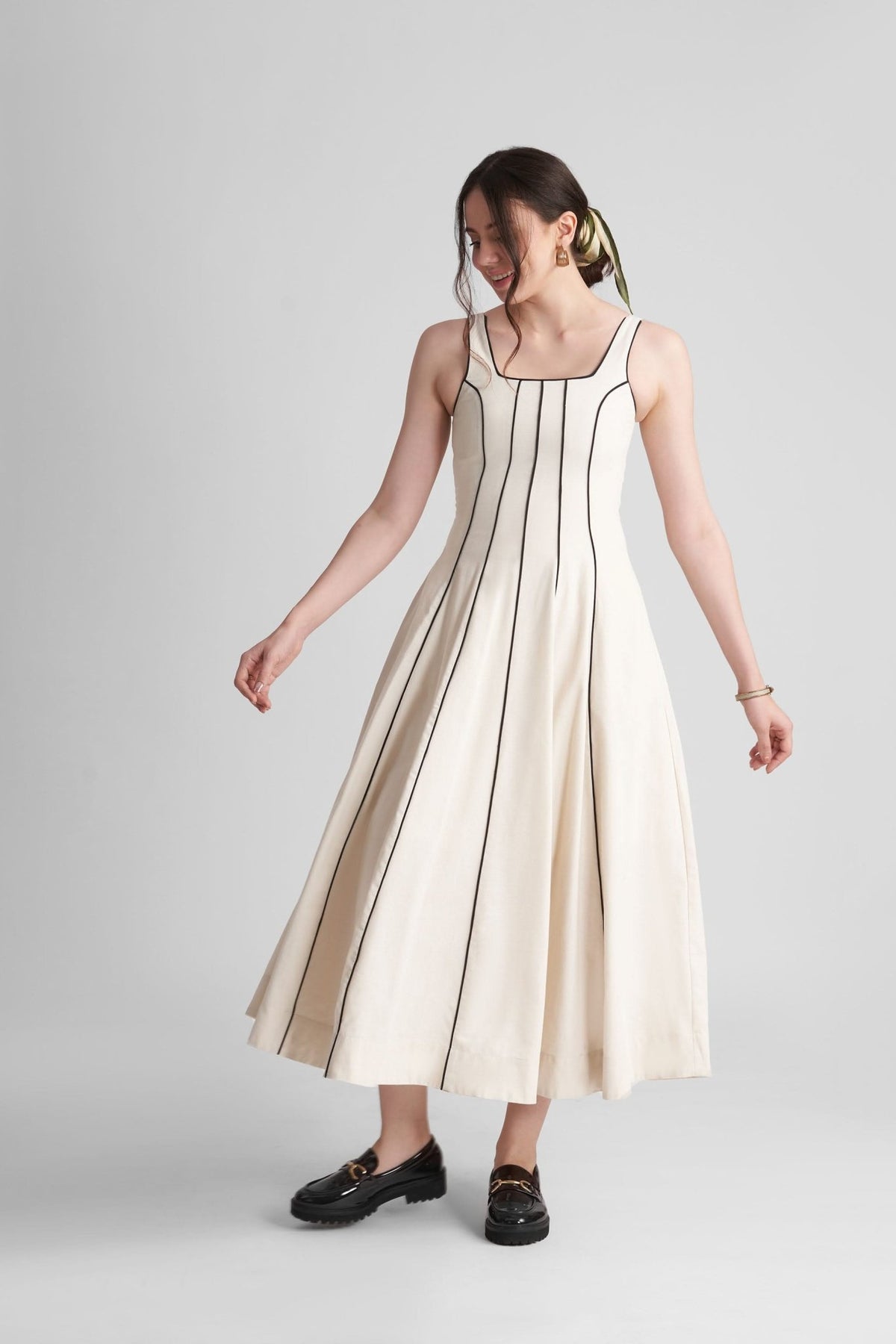 CAMILA PANNELED FIT AND FLARE LINEN MAXI DRESS - Sunday Story