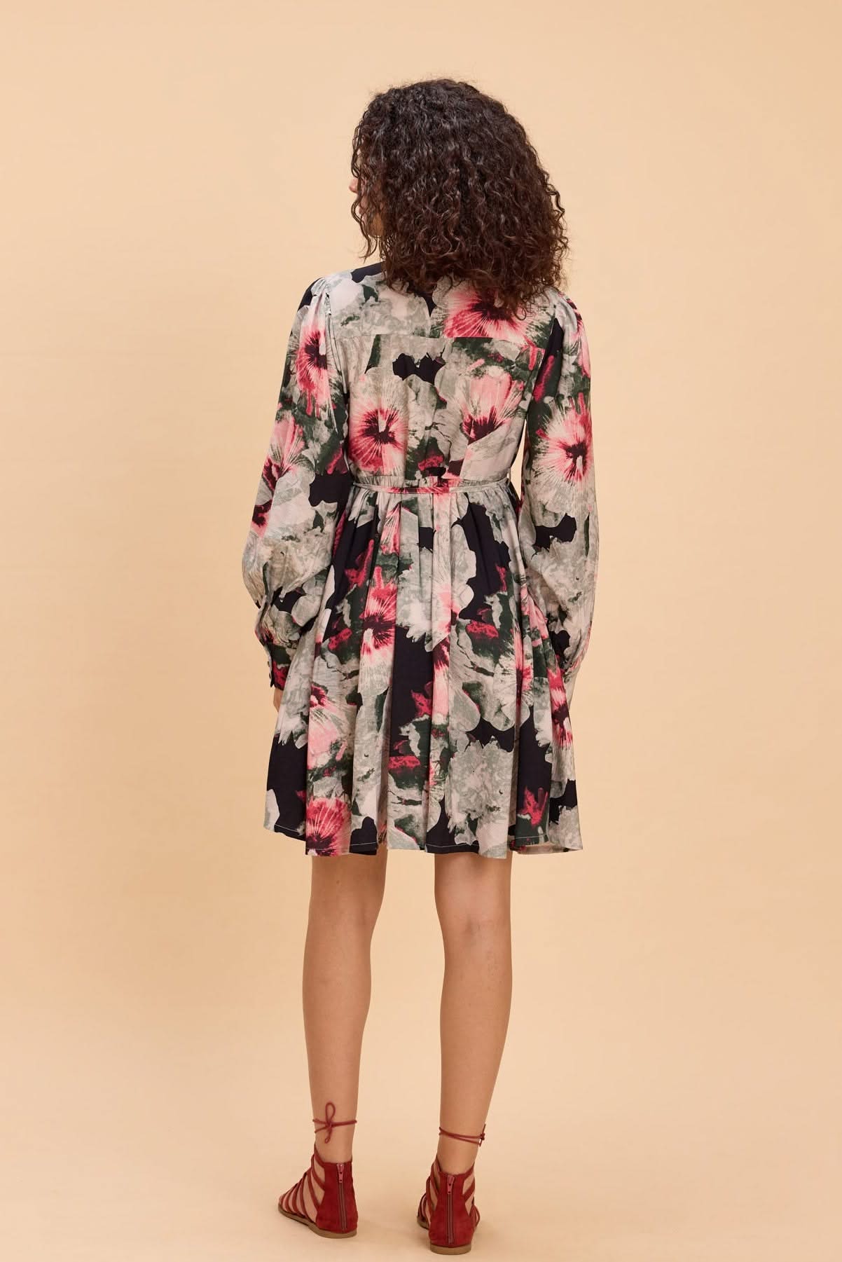 DANNI FLORAL FIT AND FLARE SHIRT SHORT DRESS - Sunday Story