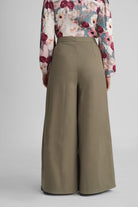 DELLA WIDE ANKLE PLEATED PANT WITH JEWEL BUTTON - Sunday Story