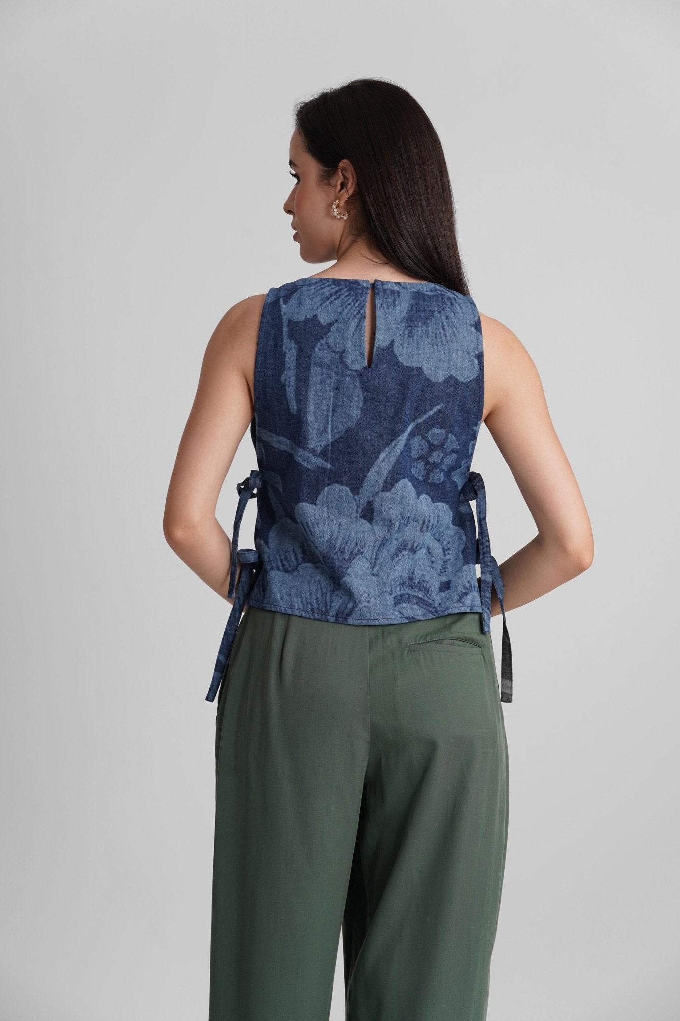 ELENOR SLEEVELESS DENIM BIB WITH SIDE TIE UPS - Sunday Story