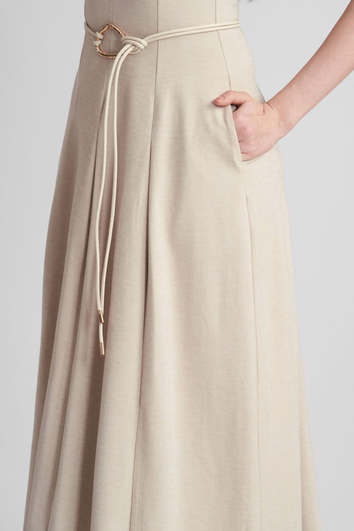 ENORA V-NECK FIT AND FLARE KNITTED MAXI DRESS WITH BELT - Sunday Story
