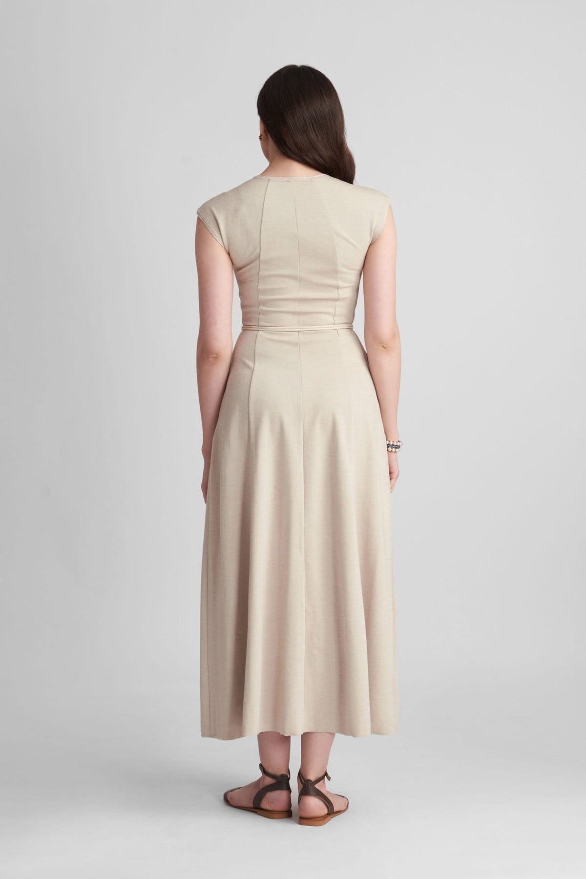 ENORA V-NECK FIT AND FLARE KNITTED MAXI DRESS WITH BELT - Sunday Story