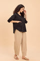 EVE V-NECK SUNDAY EASE TOP WITH POCKETS