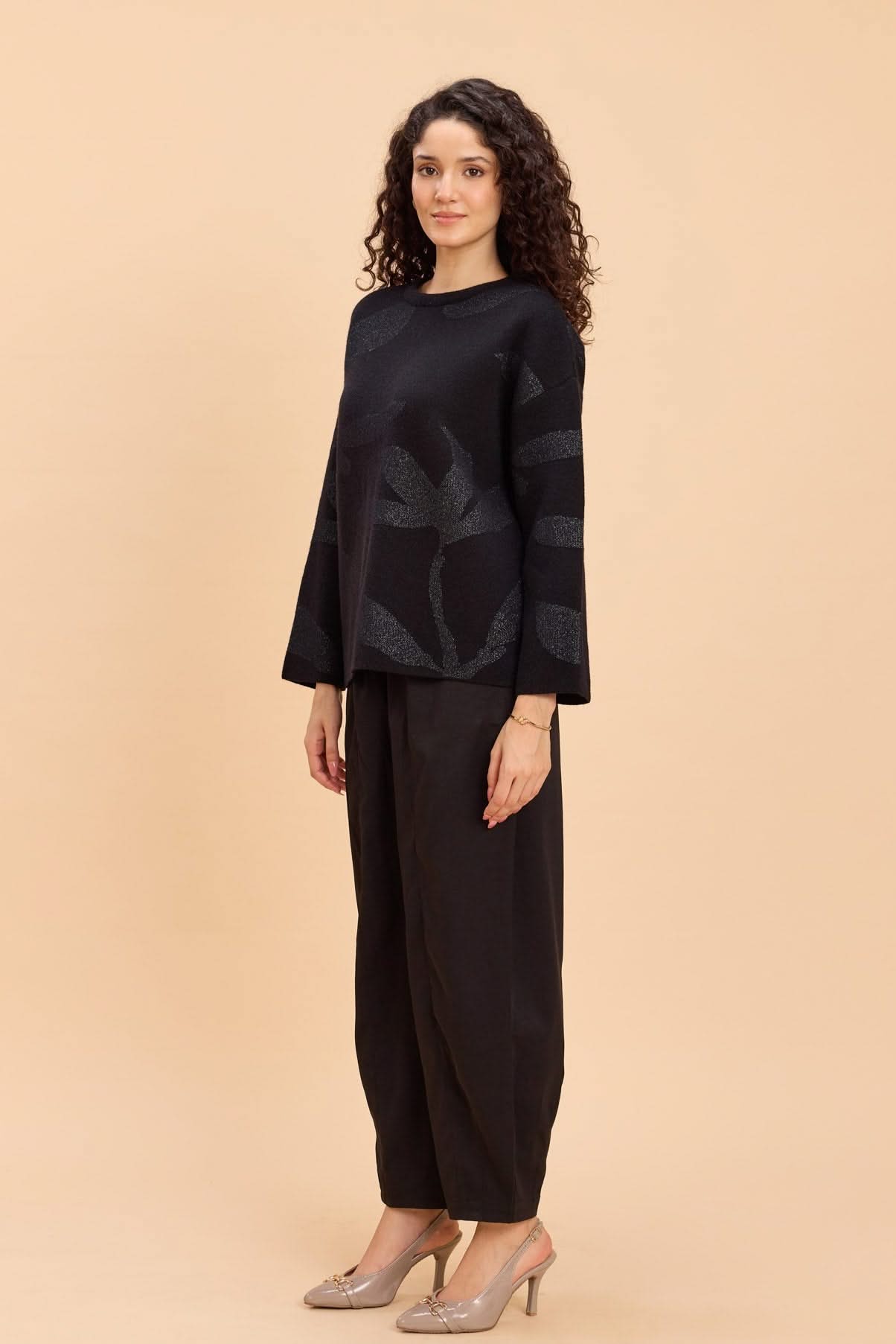 FIONA ROUND NECK PULLOVER WITH LUREX JACQUARD PATTERN - Sunday Story