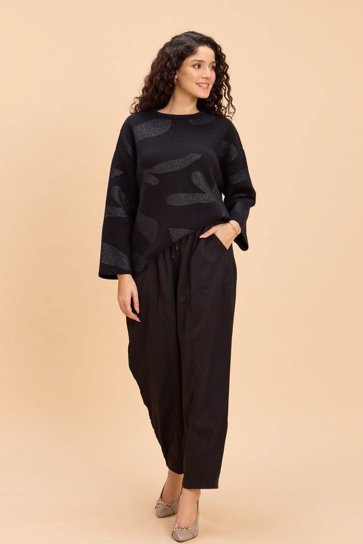 FIONA ROUND NECK PULLOVER WITH LUREX JACQUARD PATTERN - Sunday Story