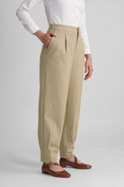 FIORA BARREL ANKLE PANT WITH PLEAT DETAIL - Sunday Story