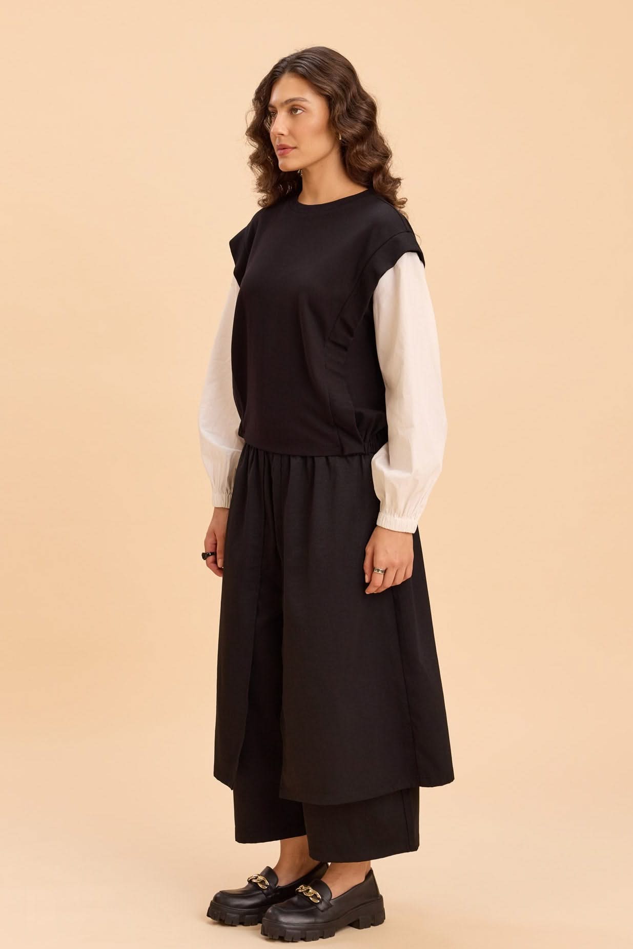 HARIS FAUX LAYERED T-SHIRT WITH VOLUMINOUS SLEEVES - Sunday Story