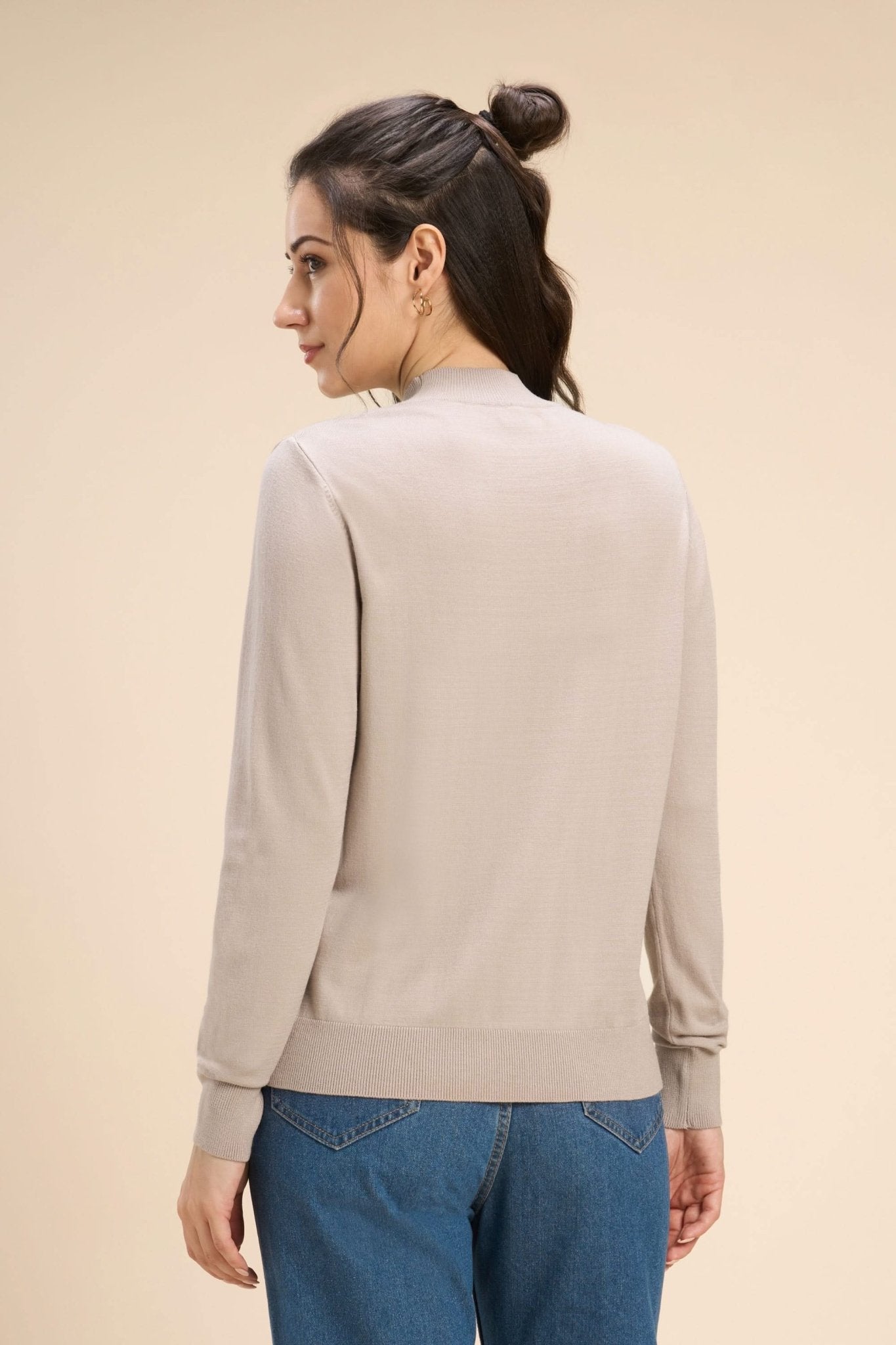 HONEY VISCOSE HIGH NECK PULLOVER - Sunday Story