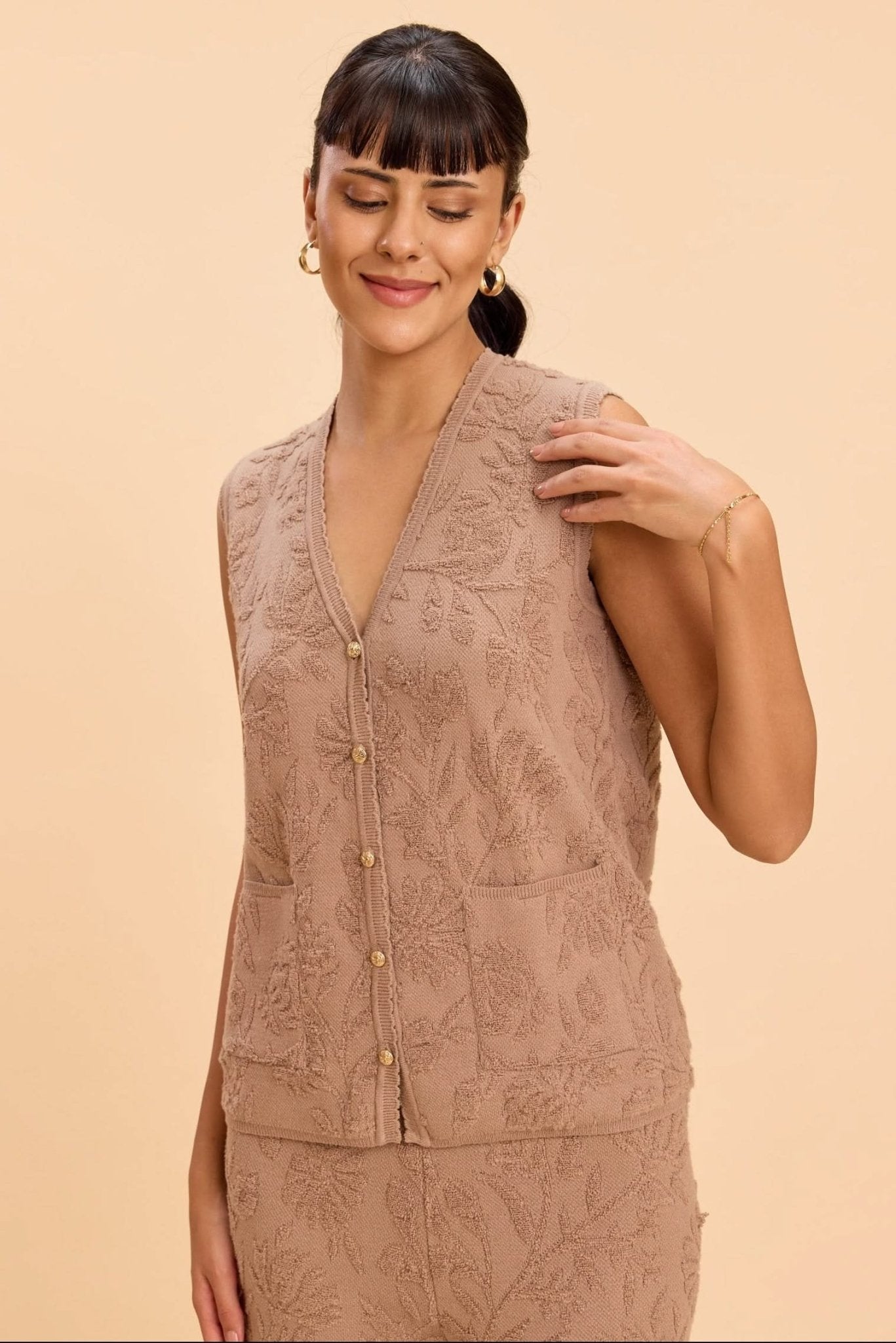 JIMMY 3D FLORAL JACQUARD KNITTED VEST CO-ORD SET - Sunday Story