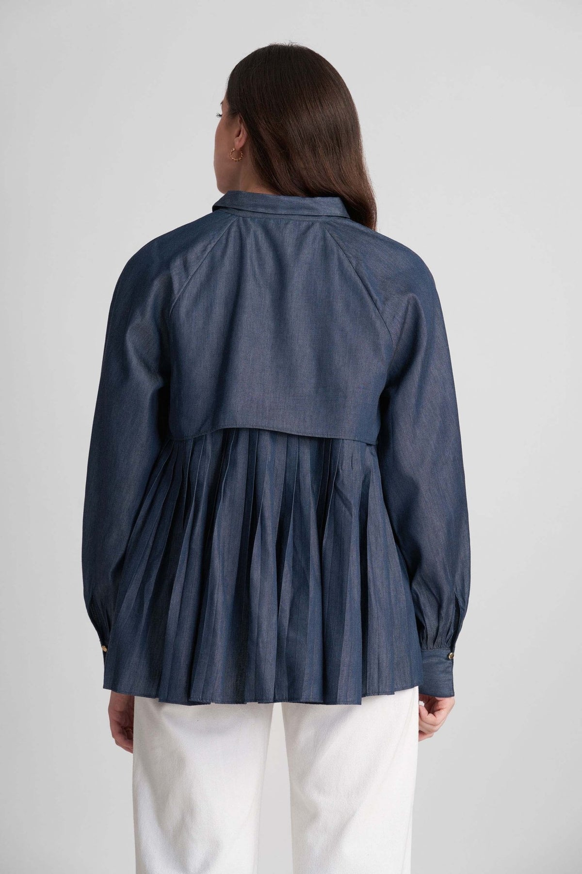 LIVIA COTTON DENIM SHIRT WITH PLEAT DETAIL - Sunday Story