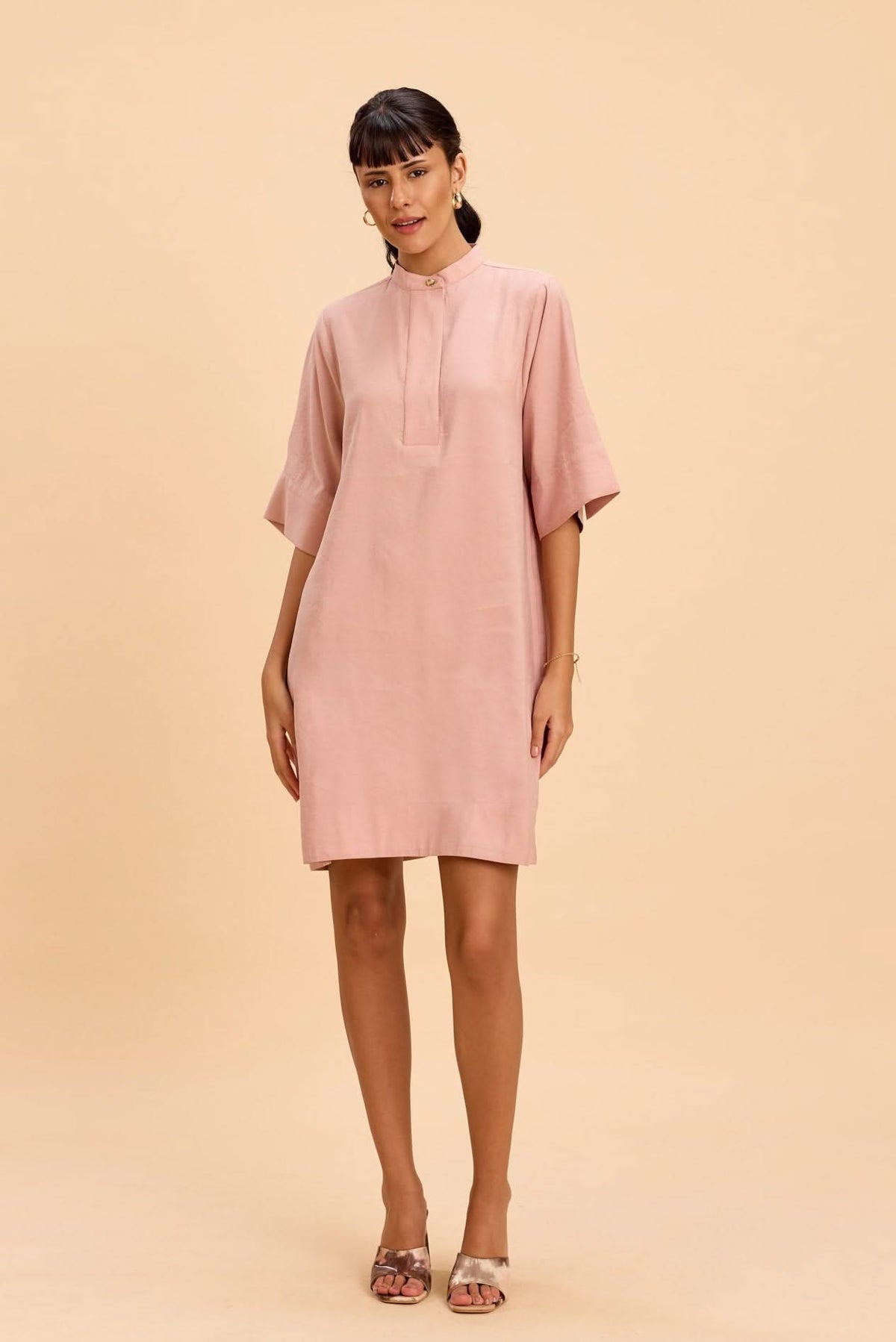 LOTUS VISCOSE BOXY SHIFT DRESS WITH STATEMENT BUTTONS - Sunday Story