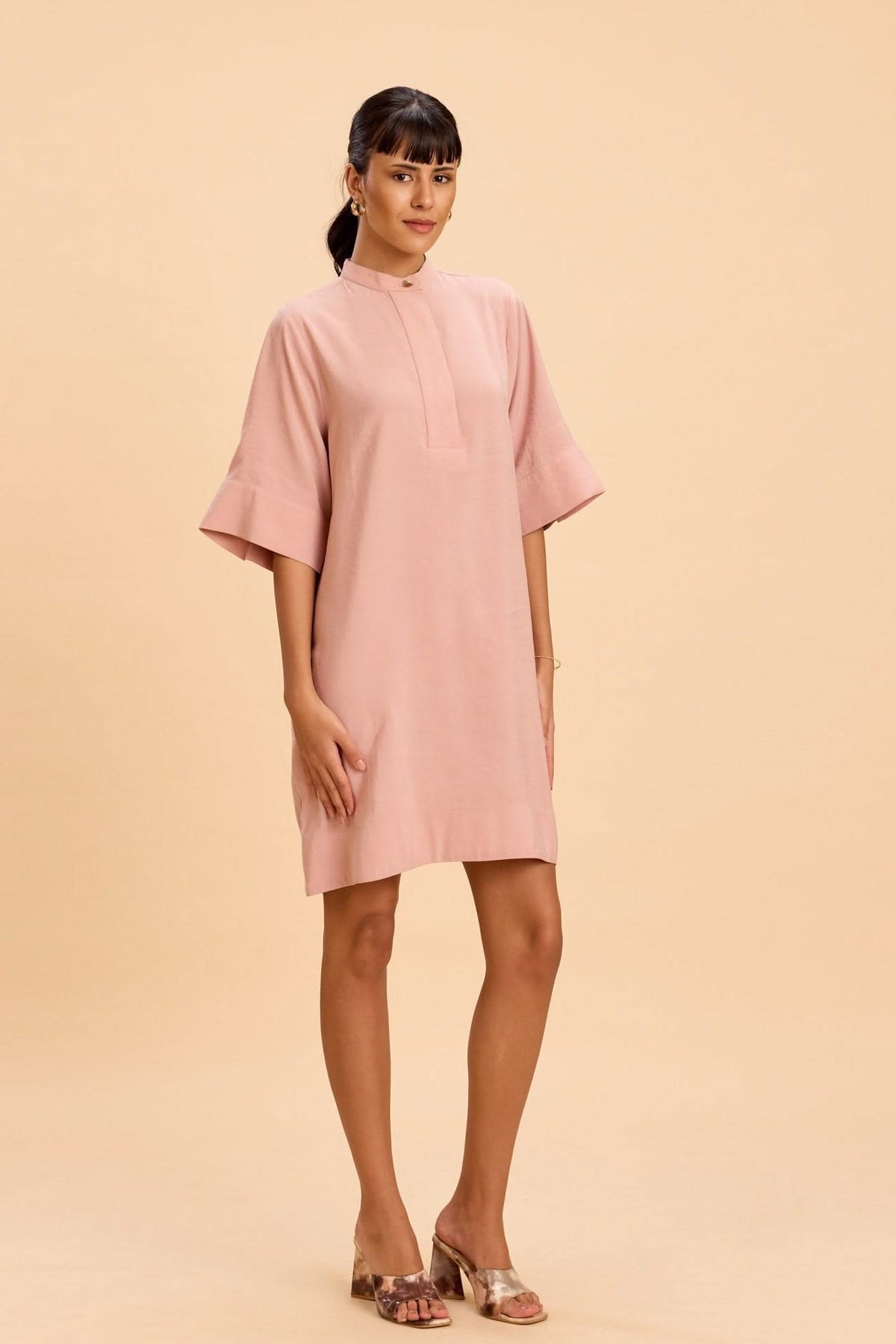 LOTUS VISCOSE BOXY SHIFT DRESS WITH STATEMENT BUTTONS - Sunday Story