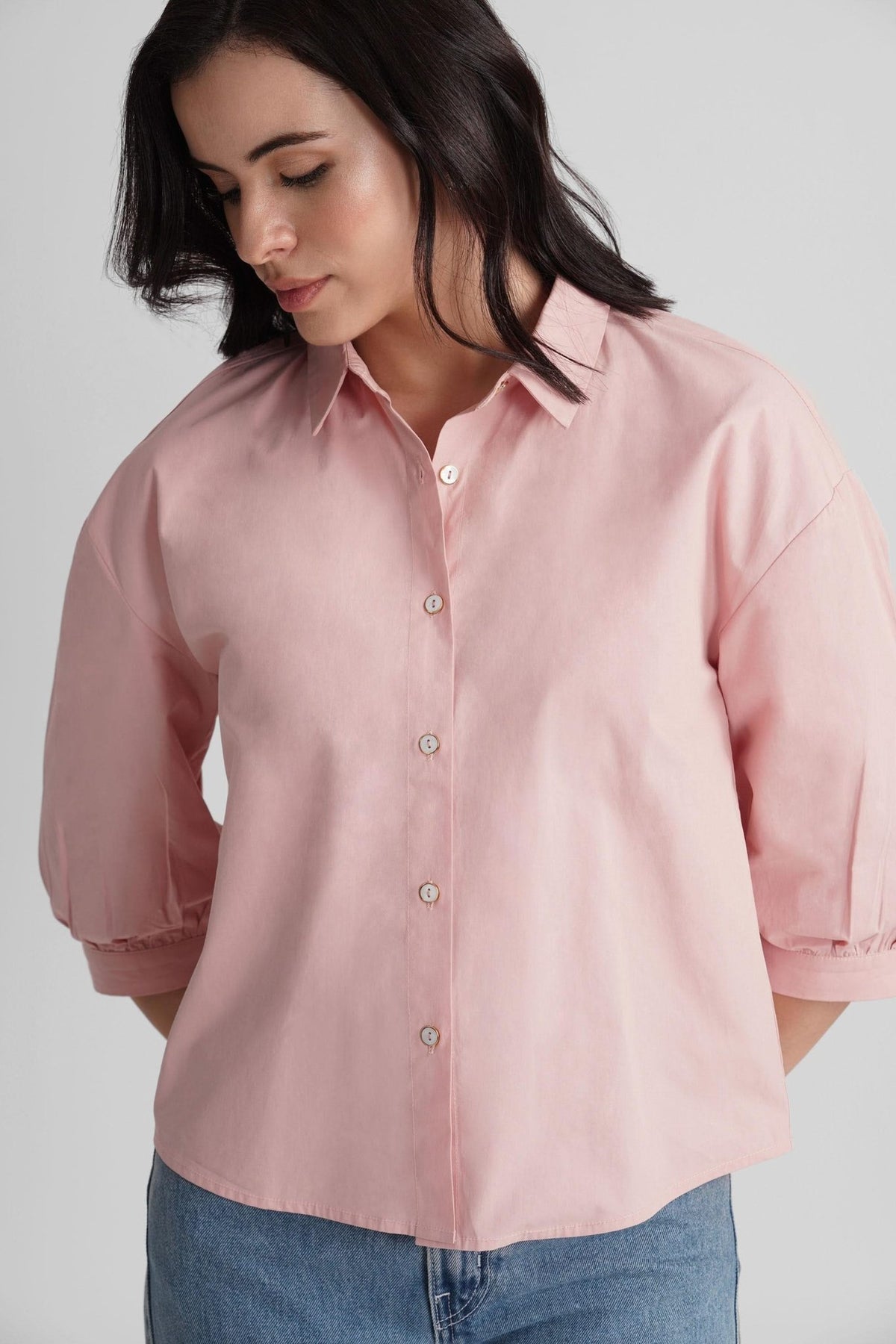 MARION COTTON SHIRT WITH RUCHED BACK CUT-OUT DETAIL - Sunday Story