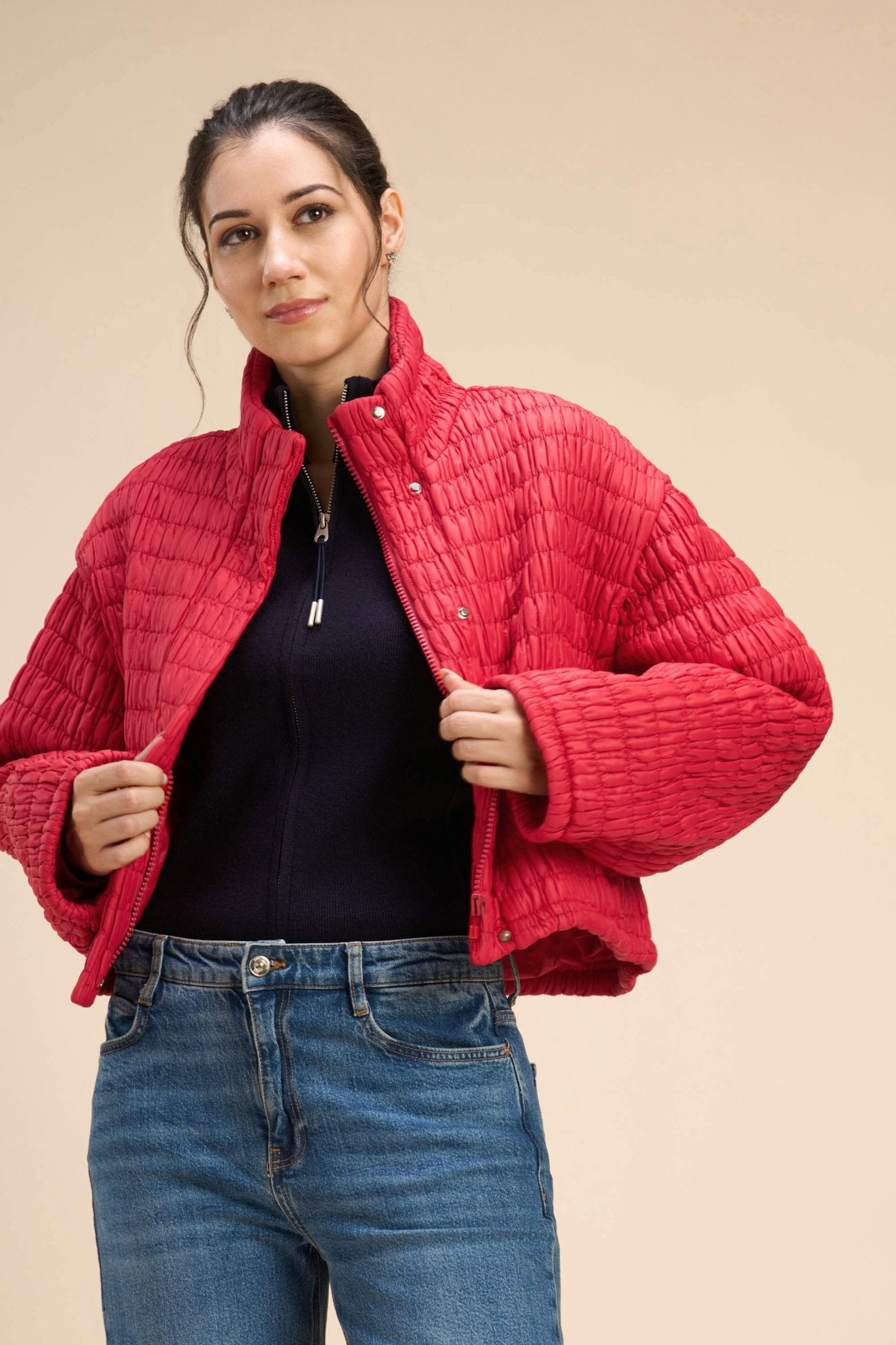 OLLY OVERSIZED JACKET WITH UNIQUE CRINKLED QUILTED PATTERN - Sunday Story