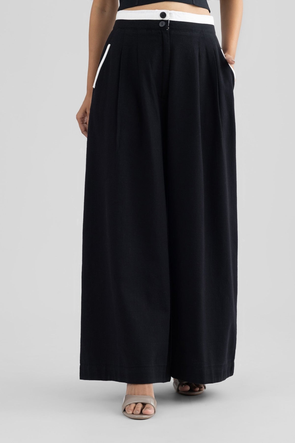RAYA PLEATED WIDE LEG COTTON PANT WITH CONTRAST DETAILING - Sunday Story