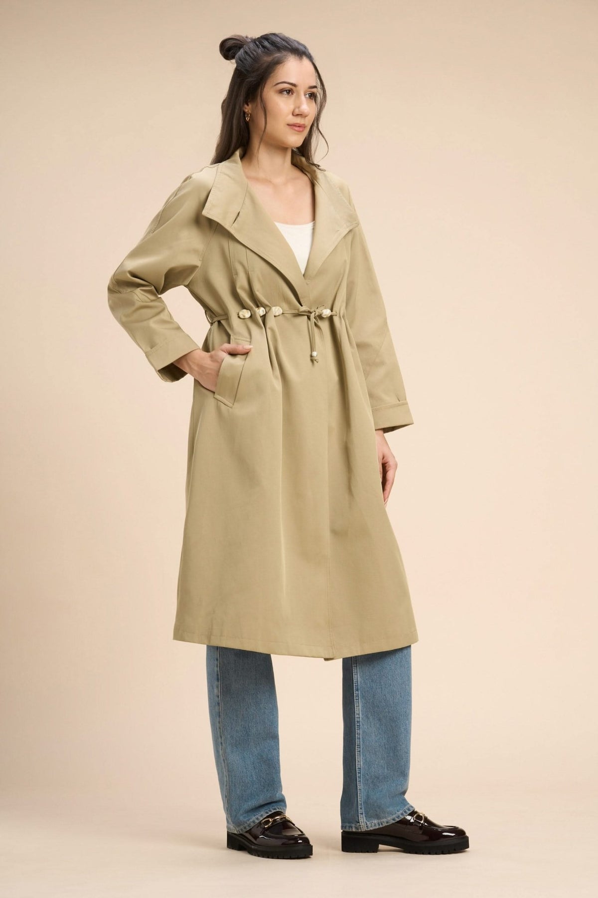 RESSE TRENCH COAT WITH A UNIQUE DRAWSTRING DETAIL - Sunday Story