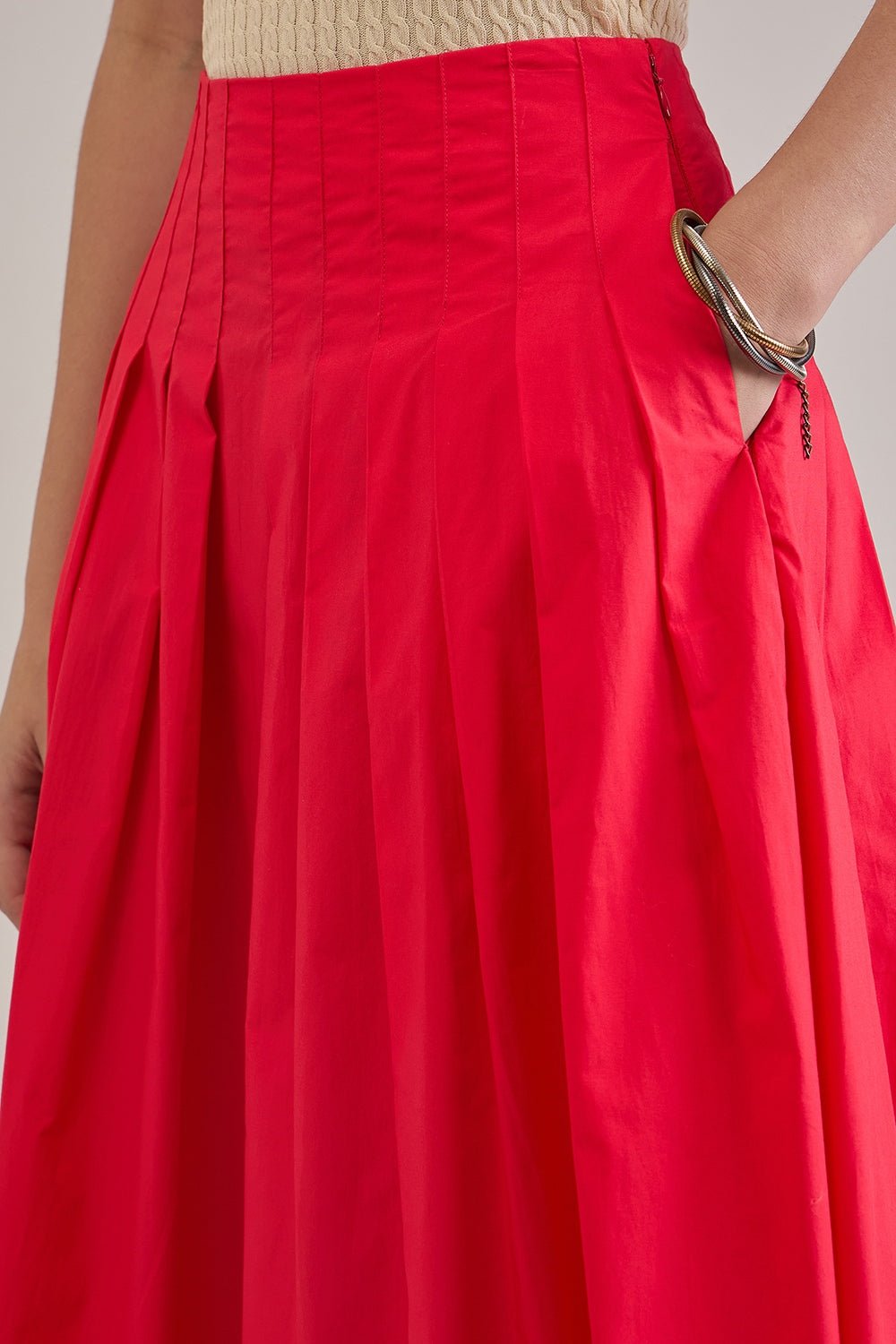 SHAE RED COTTON PLEATED FLARED MIDI SKIRT - Sunday Story